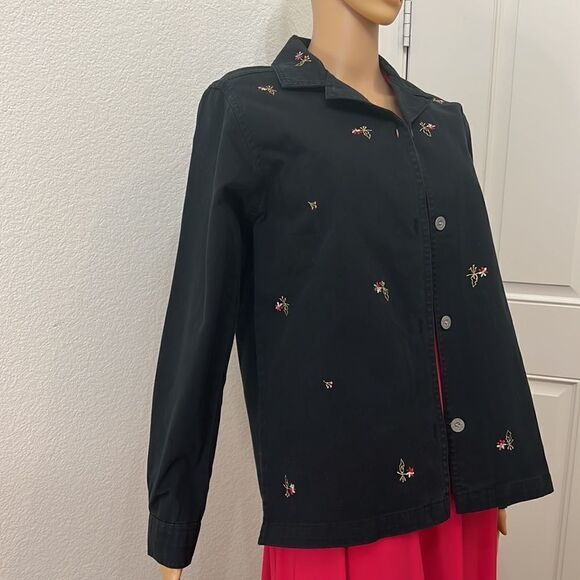 Denim & Co Black Jacket Size Small Flower Appliqué - Picture 2 of 13